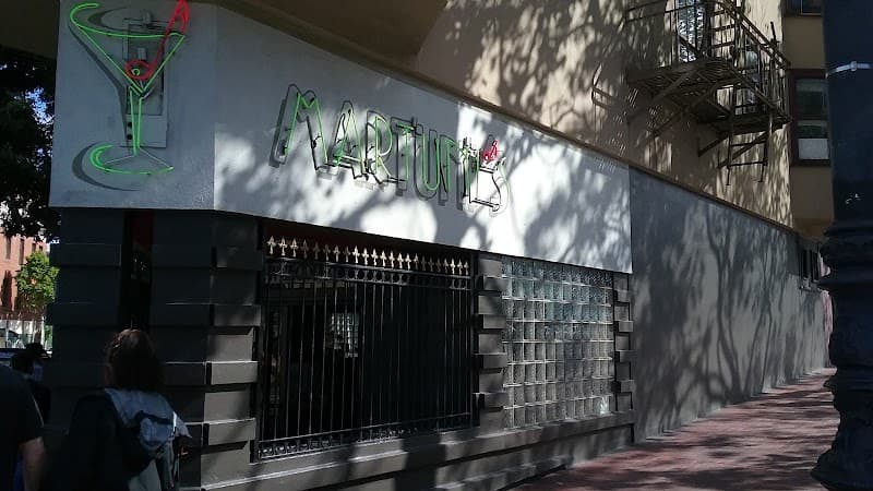 Martuni's